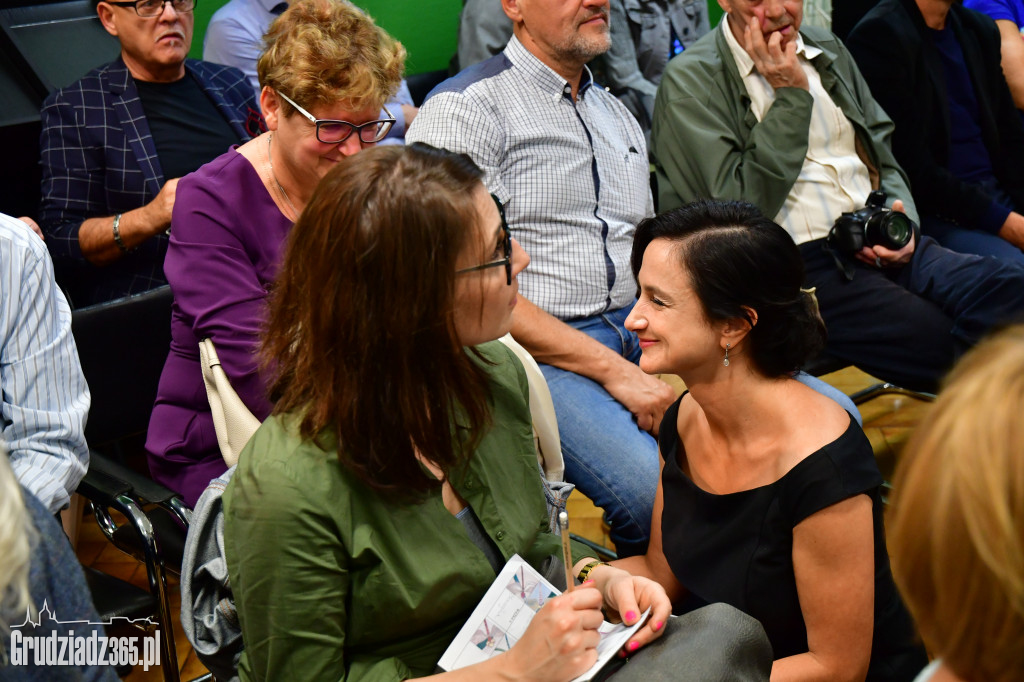 Malarstwo i poezja- Ważki i Cela