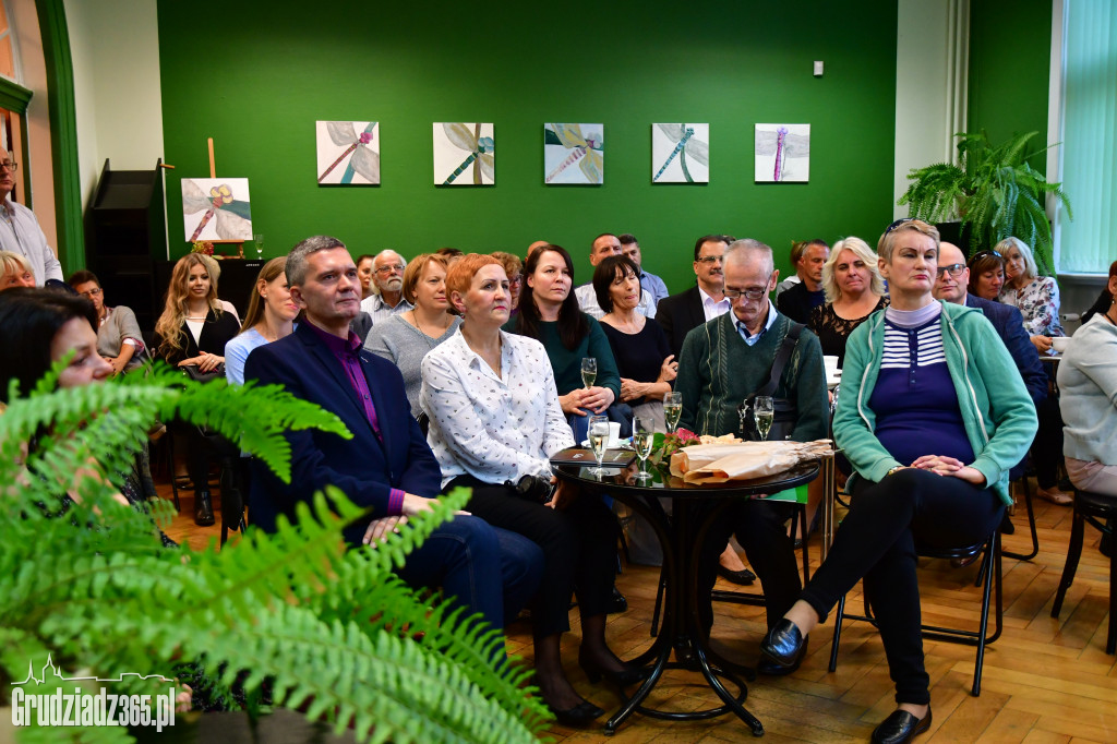 Malarstwo i poezja- Ważki i Cela