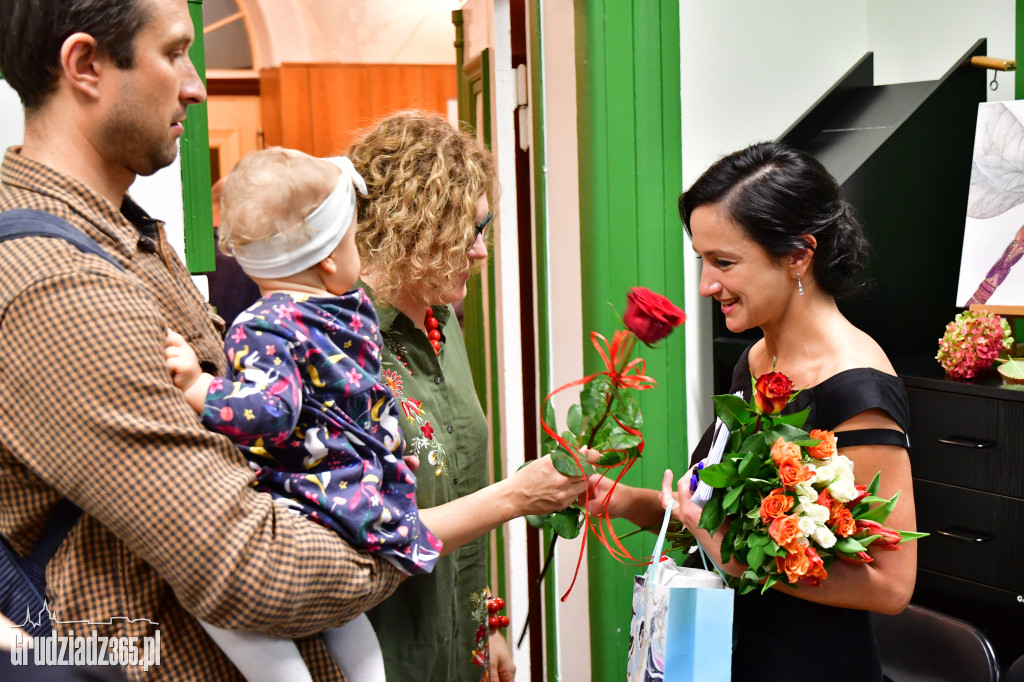 Malarstwo i poezja- Ważki i Cela