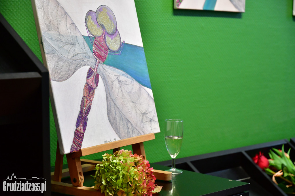 Malarstwo i poezja- Ważki i Cela