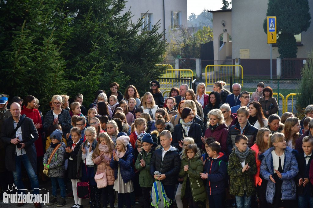 Płk Zbigniew Makowiecki patronem SP16