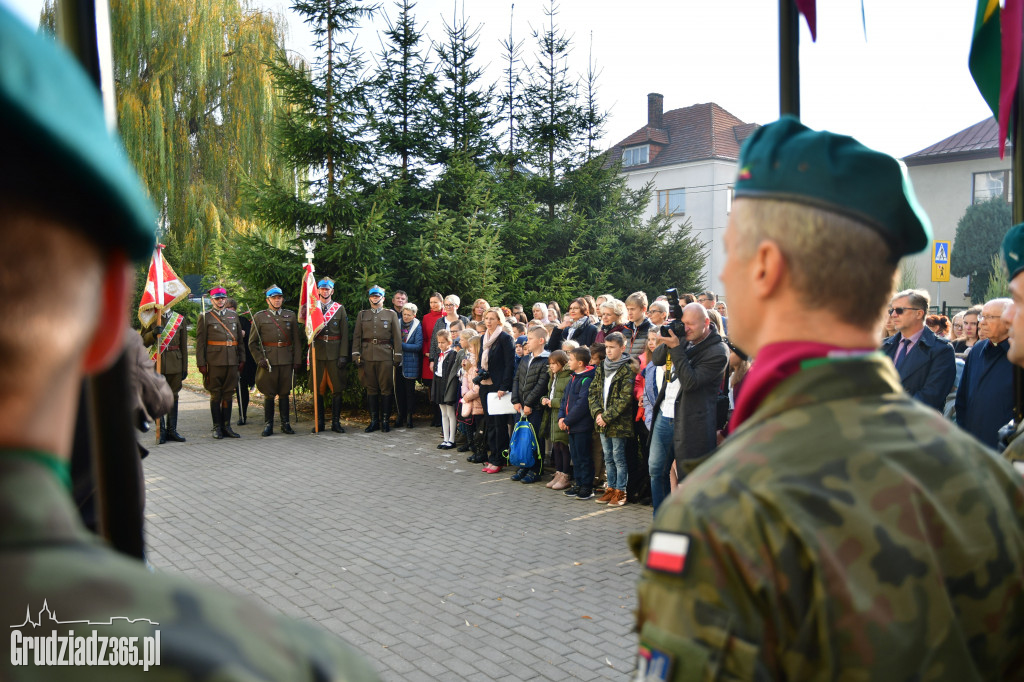 Płk Zbigniew Makowiecki patronem SP16