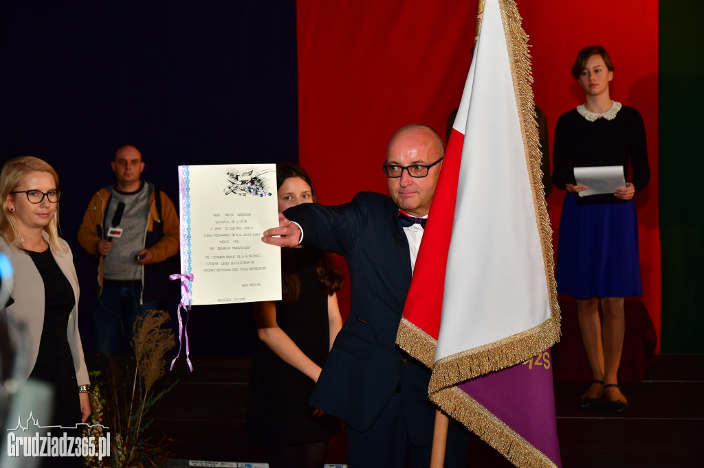 Prezentacja Sztandaru Szkoły Podstawowej nr16
