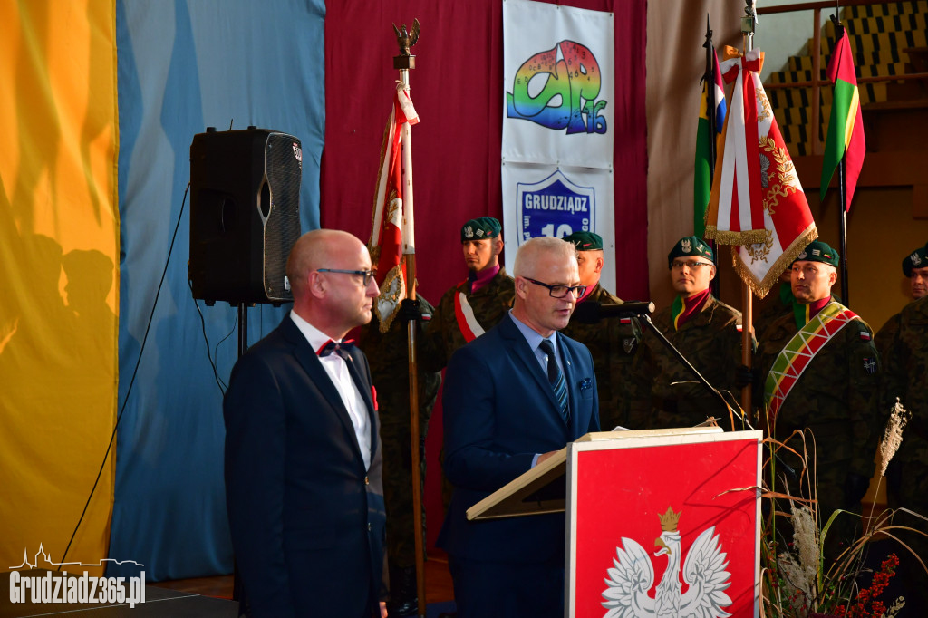 Prezentacja Sztandaru Szkoły Podstawowej nr16