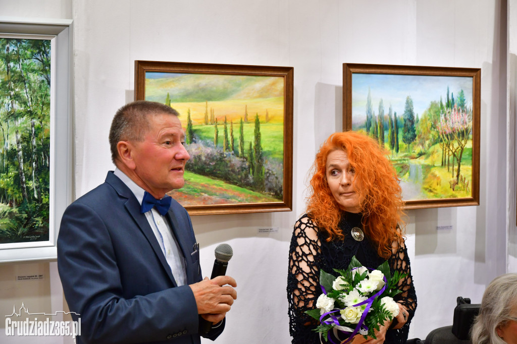 Wystawa obrazów Mireli Dziedziech- Fotorelacja