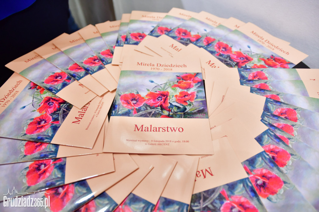 Wystawa obrazów Mireli Dziedziech- Fotorelacja