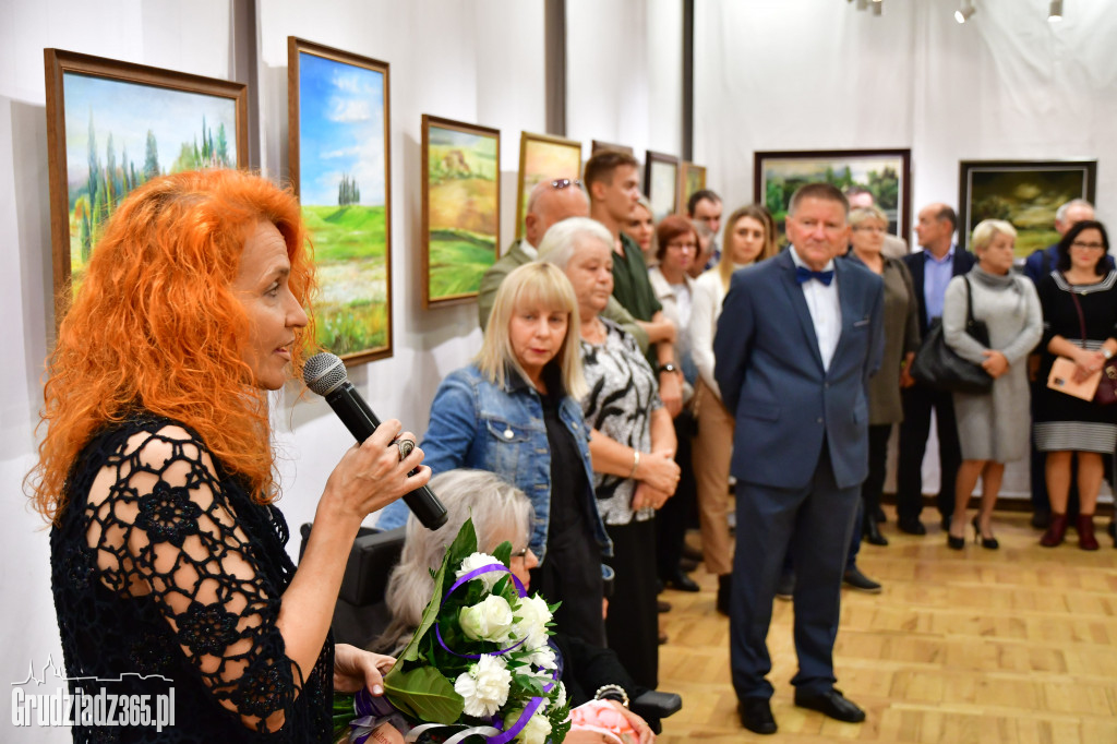 Wystawa obrazów Mireli Dziedziech- Fotorelacja