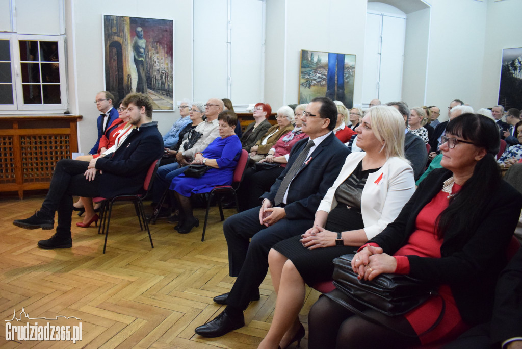 Koncert Piosenek Patriotycznych