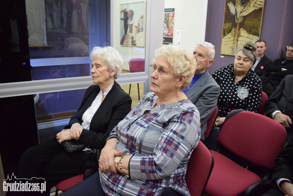 Koncert Piosenek Patriotycznych