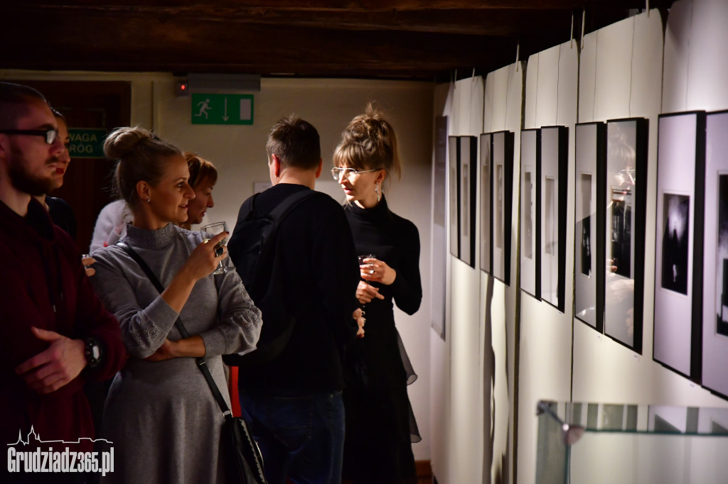 Wystawa Od fotografii do fotomontażu- Beksiński