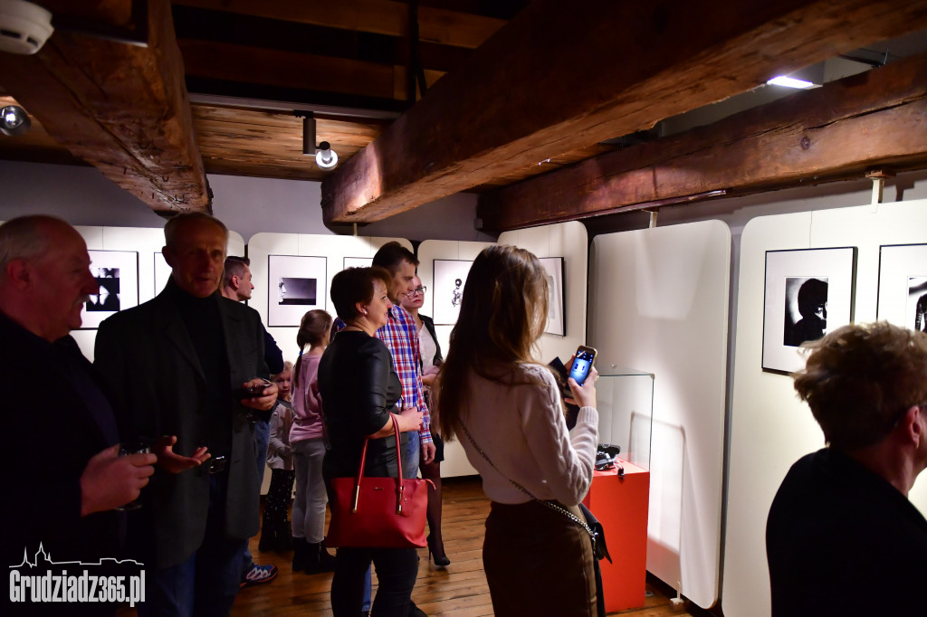 Wystawa Od fotografii do fotomontażu- Beksiński