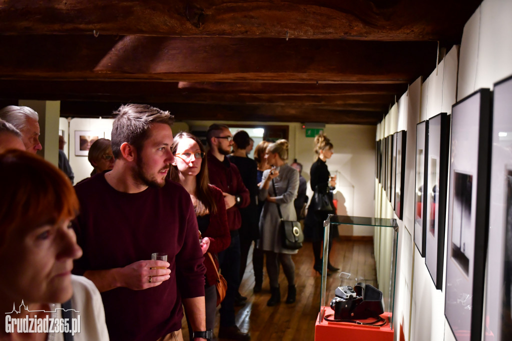 Wystawa Od fotografii do fotomontażu- Beksiński