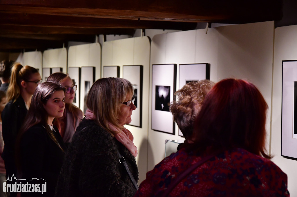 Wystawa Od fotografii do fotomontażu- Beksiński