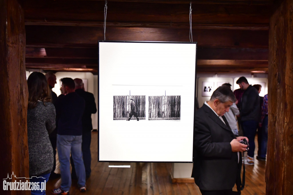 Wystawa Od fotografii do fotomontażu- Beksiński