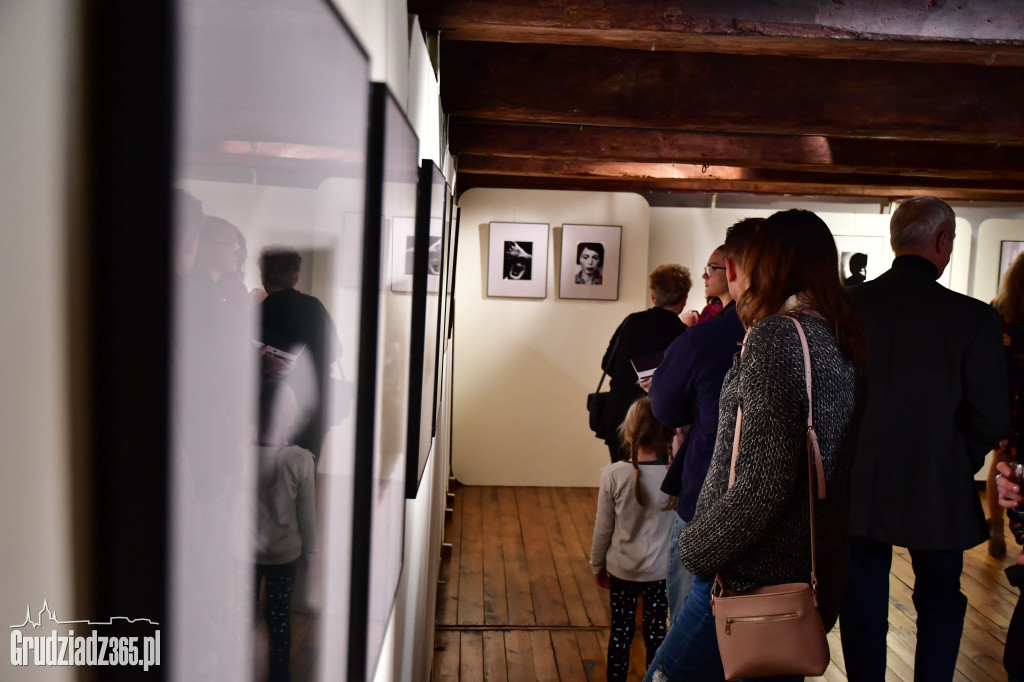 Wystawa Od fotografii do fotomontażu- Beksiński