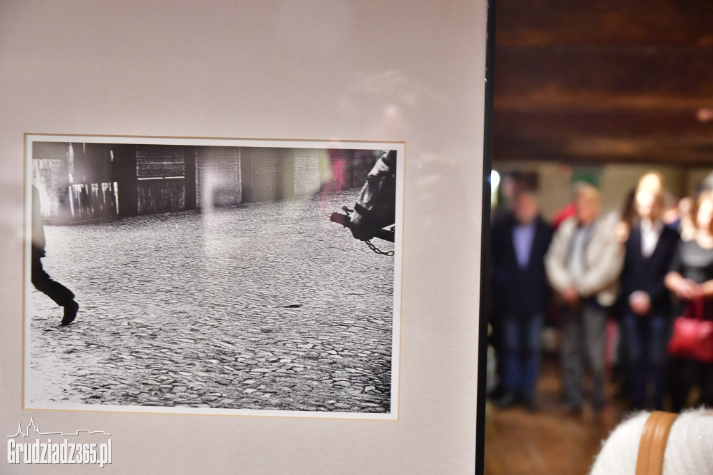 Wystawa Od fotografii do fotomontażu- Beksiński