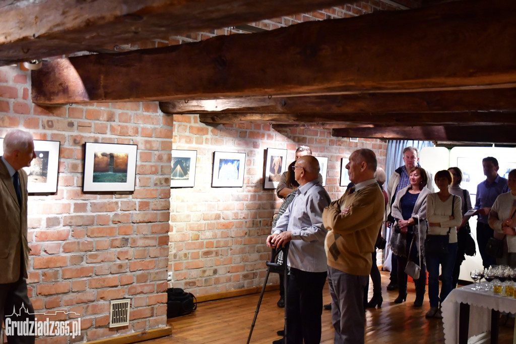 Wystawa Od fotografii do fotomontażu- Beksiński