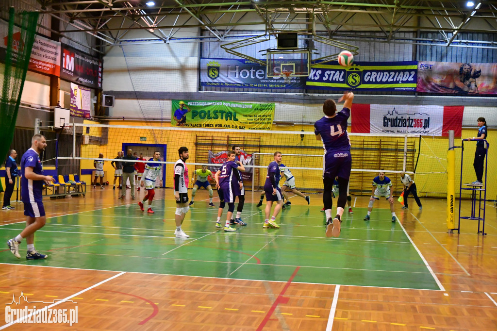 II liga siatkówki  STAL Grudziądz - NTS Trójka Nakło