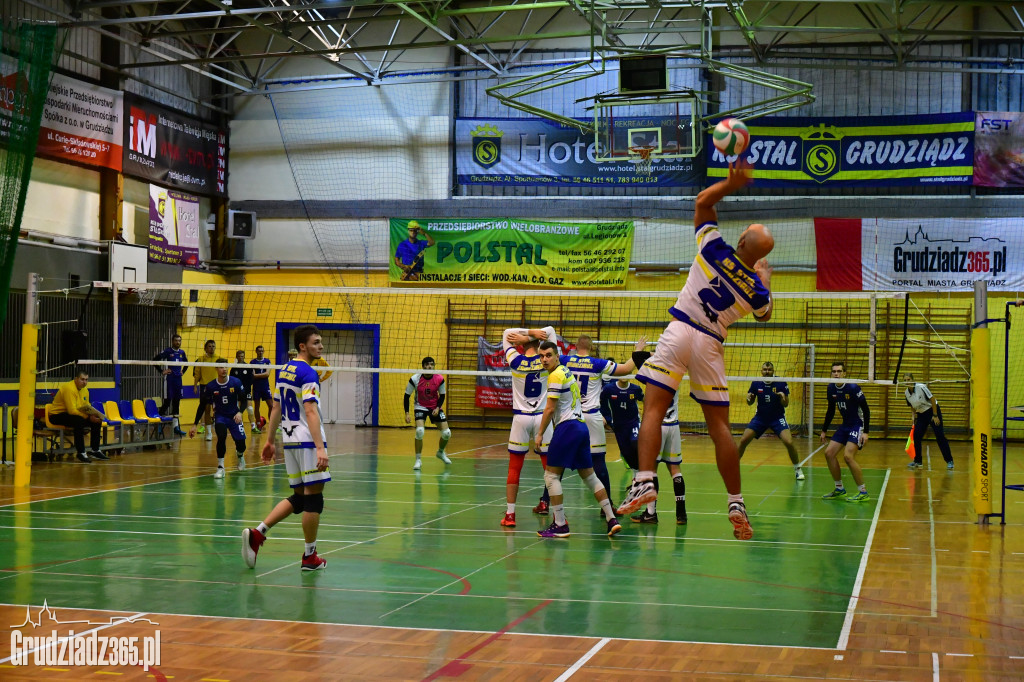 II liga siatkówki  STAL Grudziądz - NTS Trójka Nakło