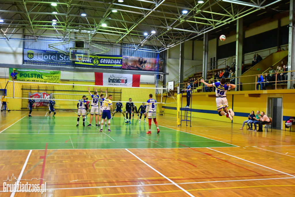 II liga siatkówki  STAL Grudziądz - NTS Trójka Nakło