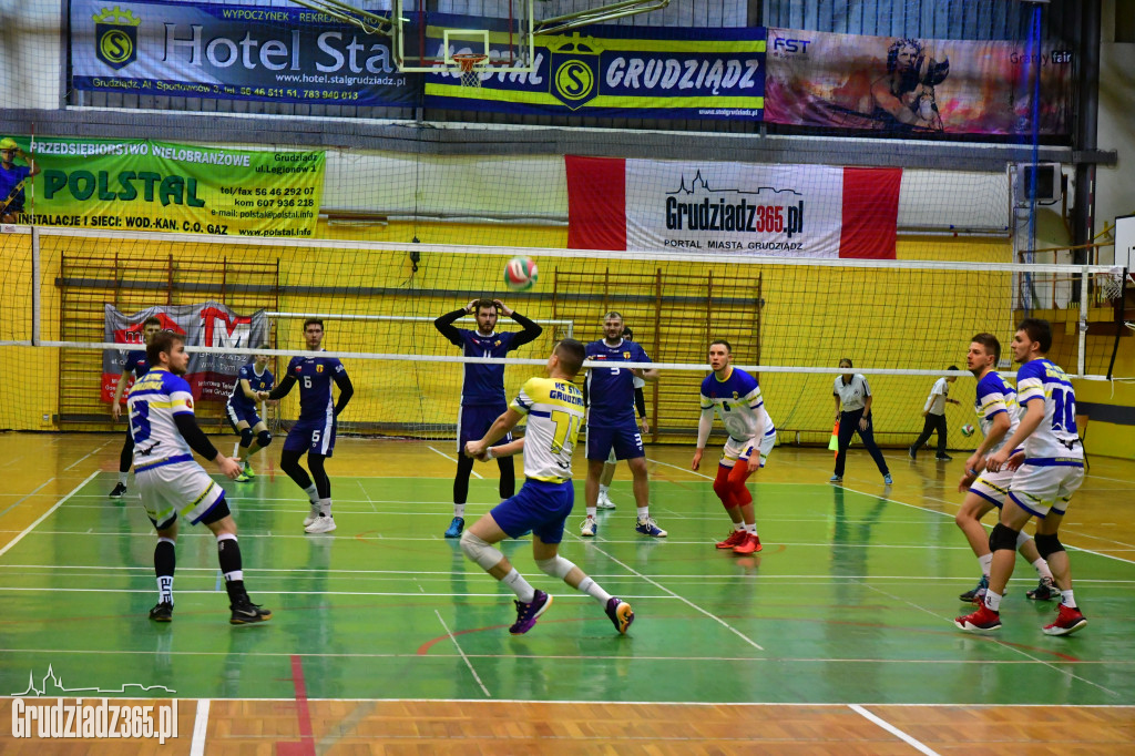 II liga siatkówki  STAL Grudziądz - NTS Trójka Nakło