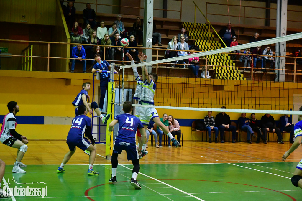 II liga siatkówki  STAL Grudziądz - NTS Trójka Nakło