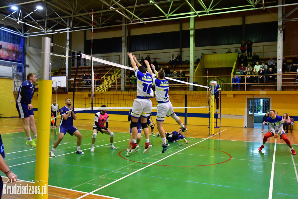 II liga siatkówki  STAL Grudziądz - NTS Trójka Nakło