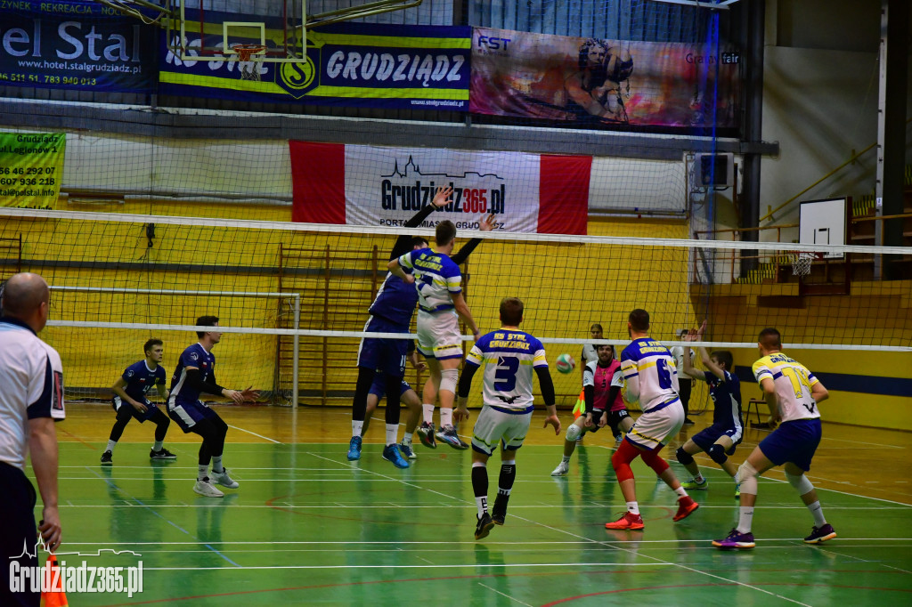 II liga siatkówki  STAL Grudziądz - NTS Trójka Nakło