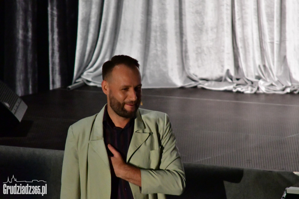 Kabaret Skeczów Męczących-15 lat na scenie