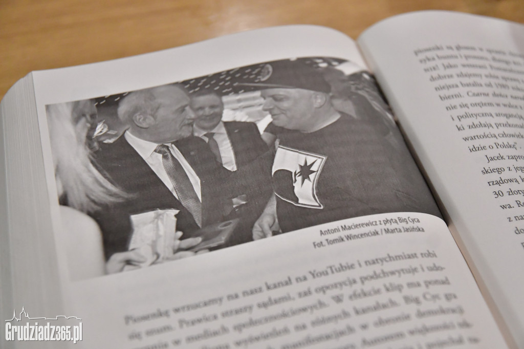 Skiba ciągle na wolności. Autobiografia łobuza