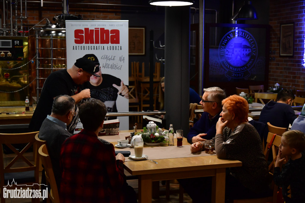 Skiba ciągle na wolności. Autobiografia łobuza