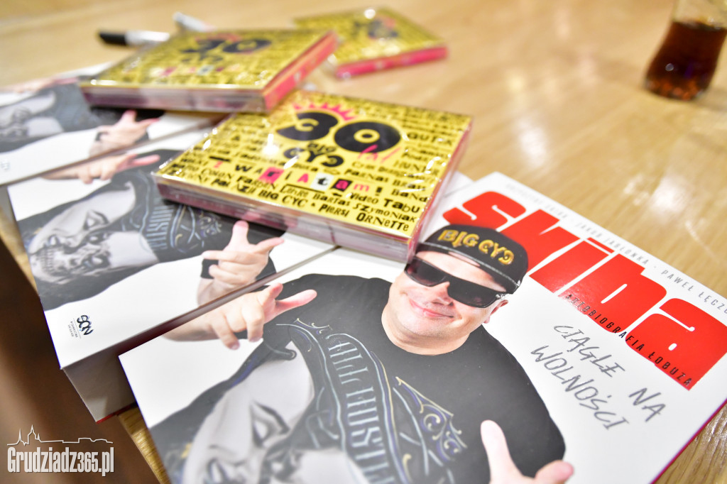 Skiba ciągle na wolności. Autobiografia łobuza