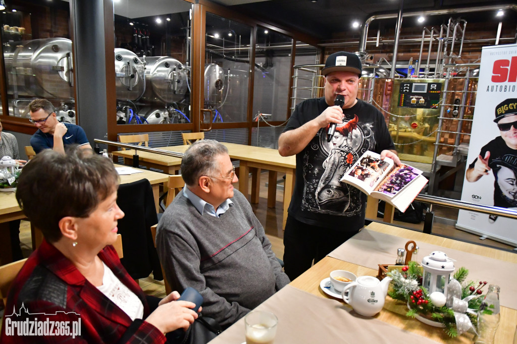 Skiba ciągle na wolności. Autobiografia łobuza