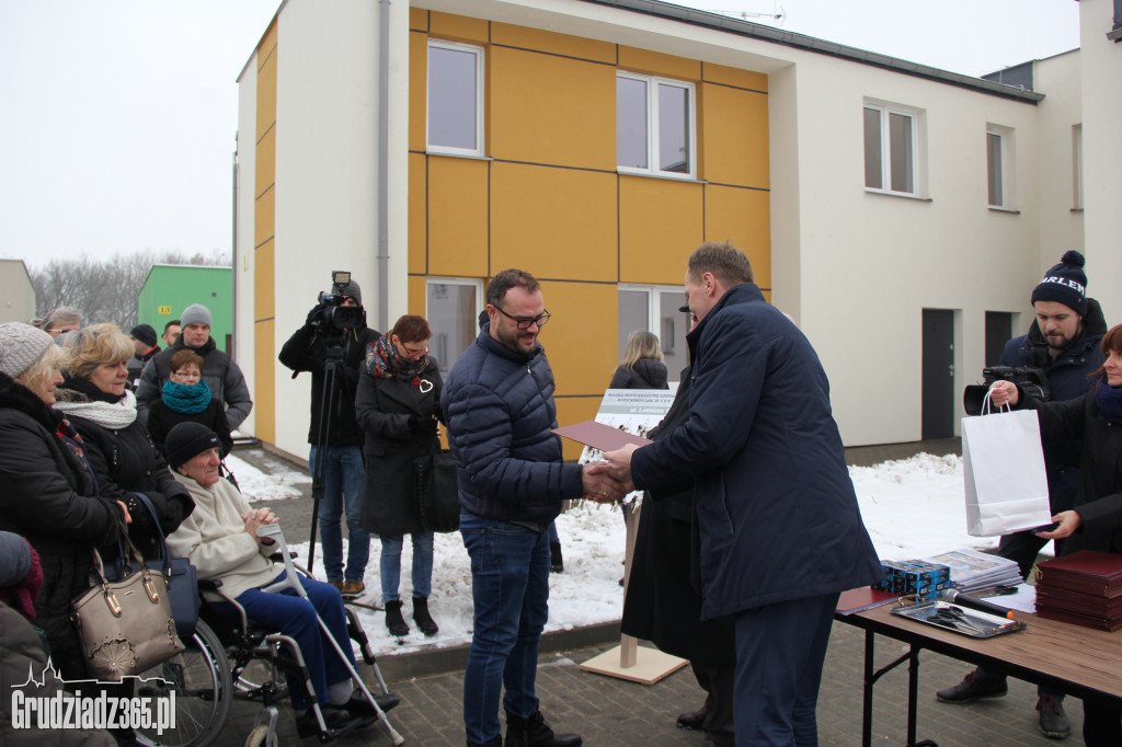 Przekazanie nowych mieszkań- MPGN