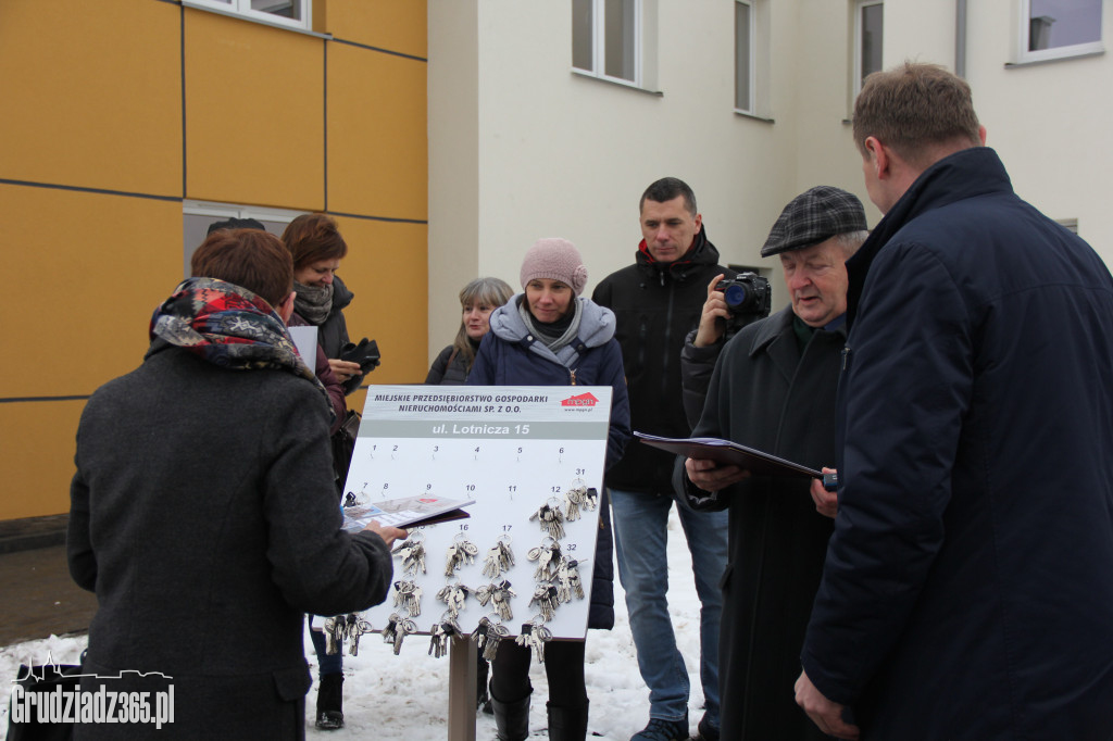 Przekazanie nowych mieszkań- MPGN