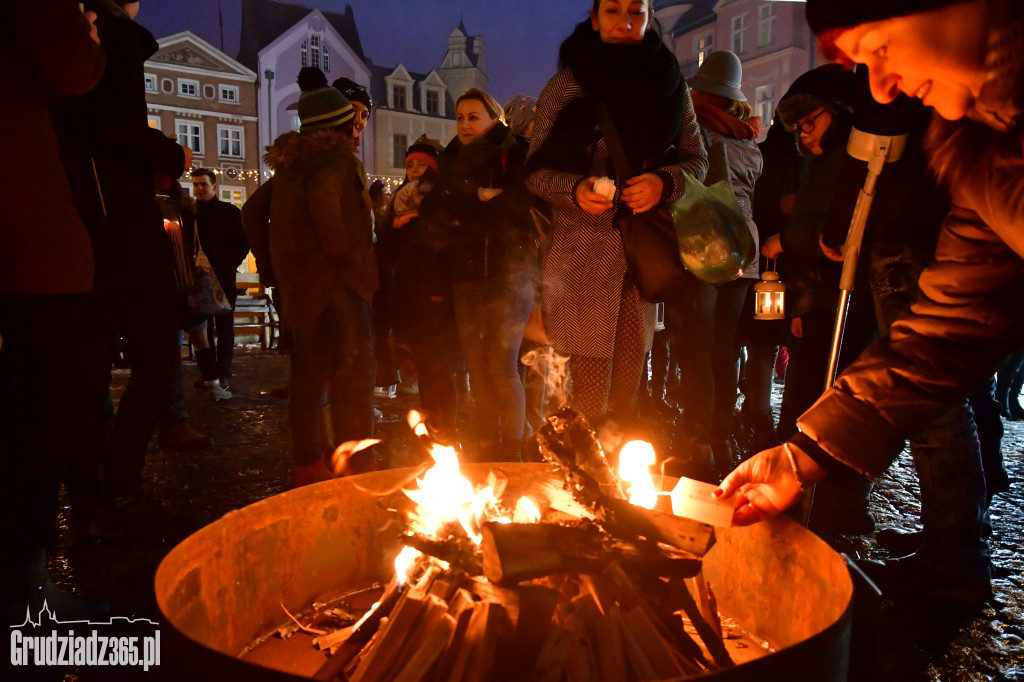 Światło z Betlejem w Grudziądzu- Fotorelacja