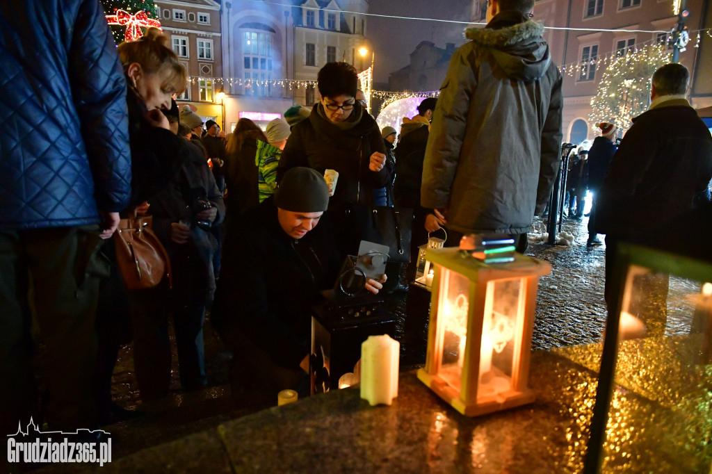 Światło z Betlejem w Grudziądzu- Fotorelacja