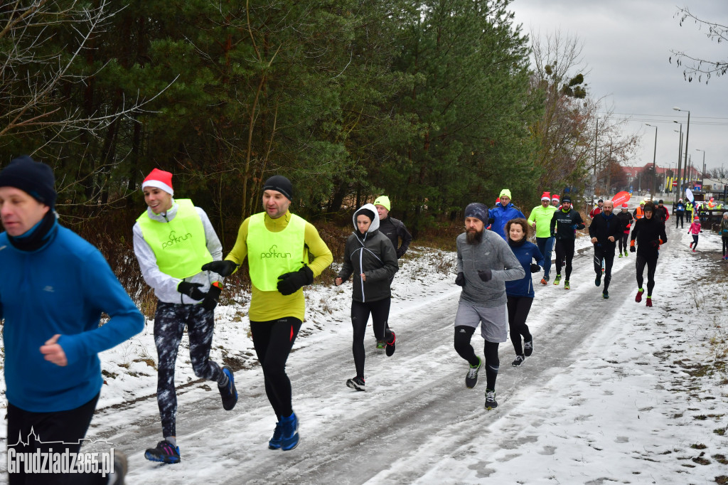 Parkrun Grudziądz  przedświąteczne bieganie