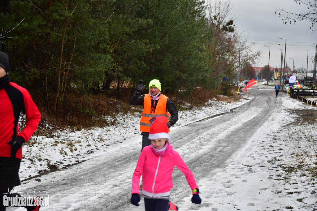 Parkrun Grudziądz  przedświąteczne bieganie