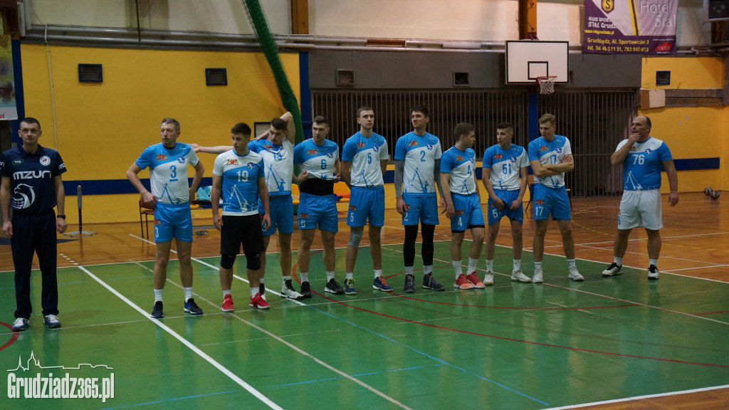 KS Stal wygrywa z GKS Stoczniowiec