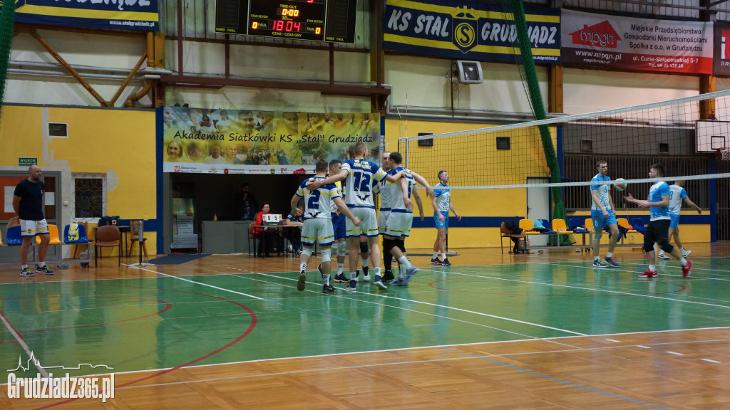 KS Stal wygrywa z GKS Stoczniowiec