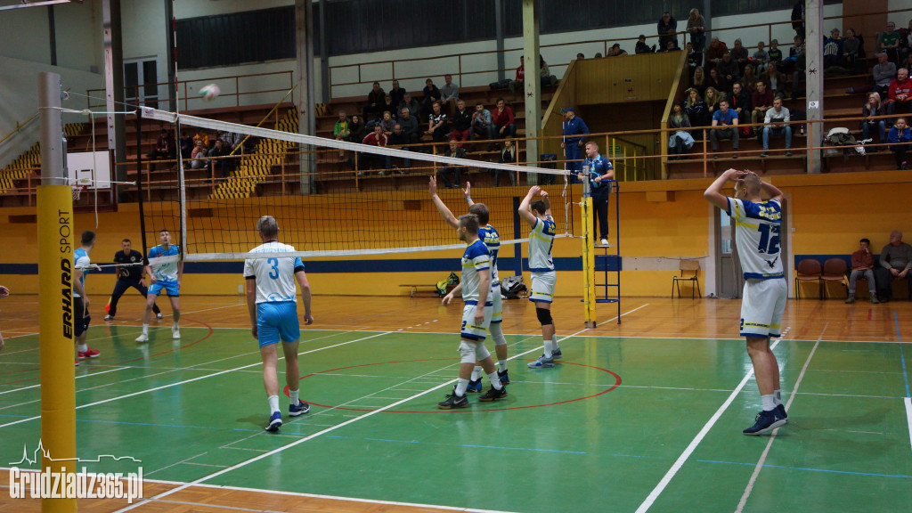 KS Stal wygrywa z GKS Stoczniowiec