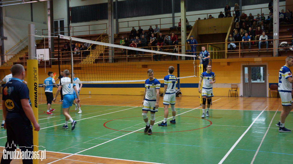 KS Stal wygrywa z GKS Stoczniowiec