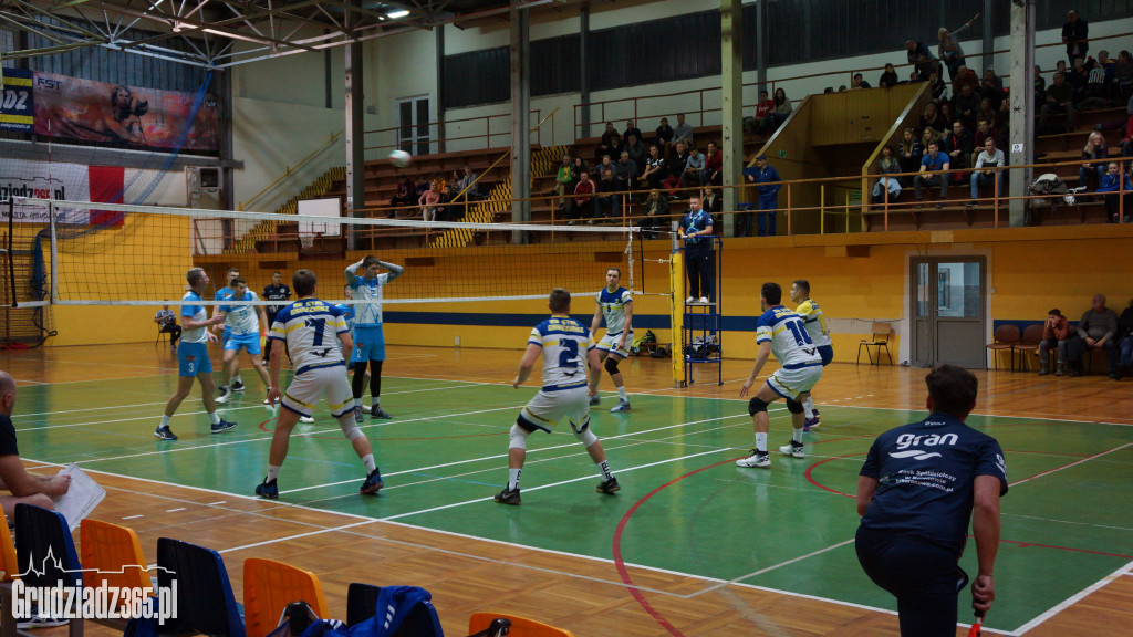 KS Stal wygrywa z GKS Stoczniowiec
