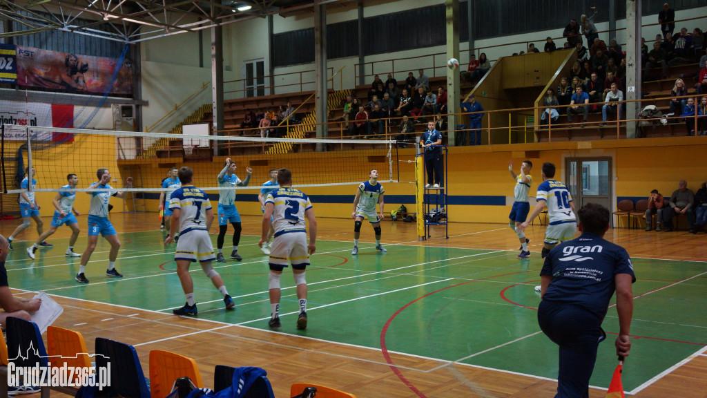 KS Stal wygrywa z GKS Stoczniowiec