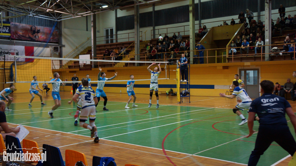 KS Stal wygrywa z GKS Stoczniowiec
