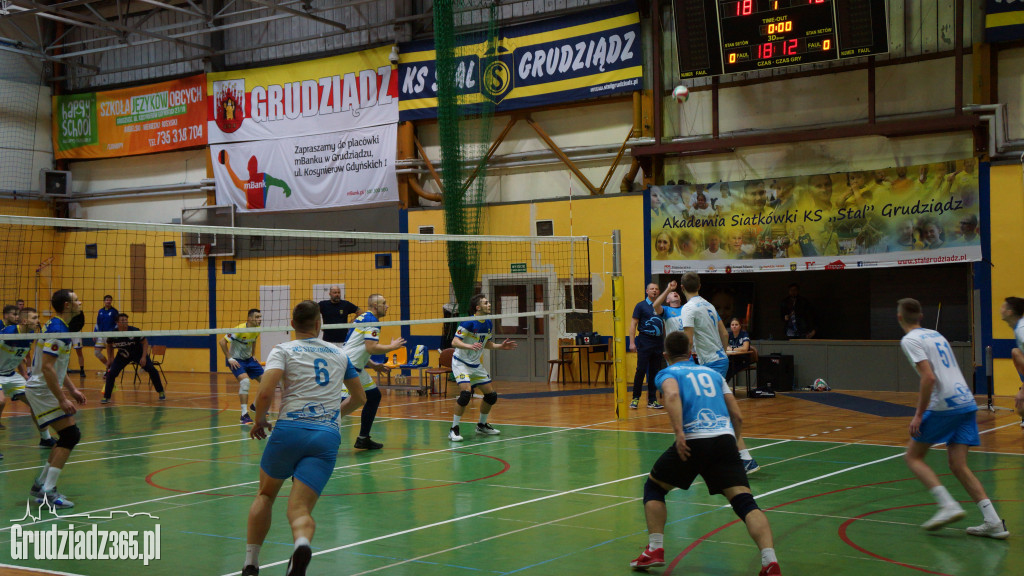 KS Stal wygrywa z GKS Stoczniowiec