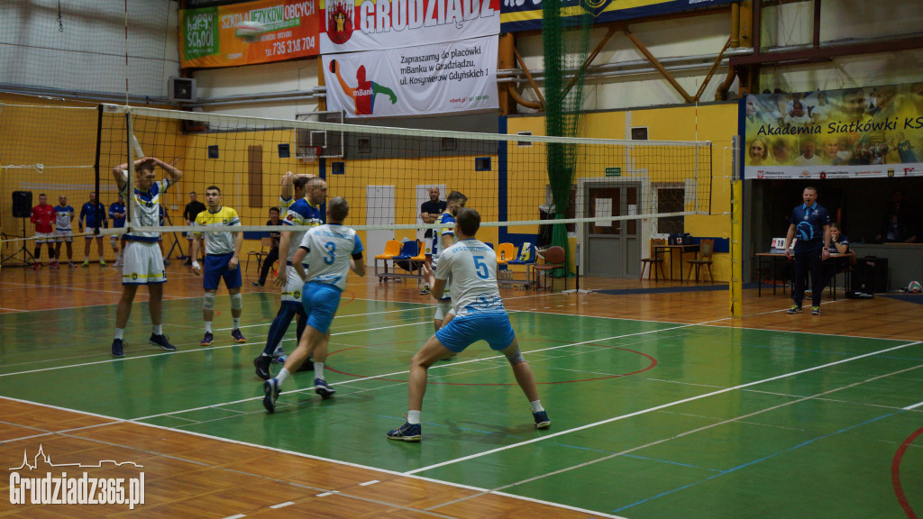 KS Stal wygrywa z GKS Stoczniowiec