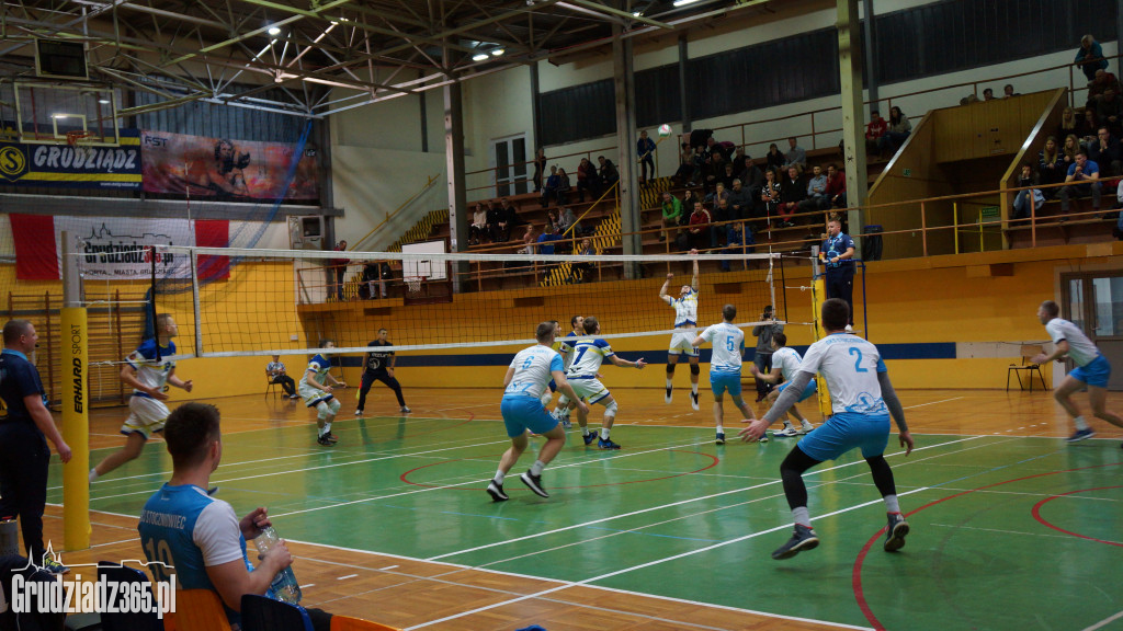 KS Stal wygrywa z GKS Stoczniowiec