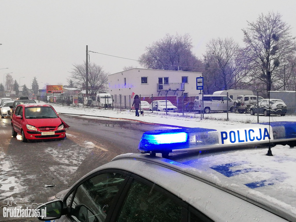 Śnieg zbiera żniwo- Kolizja na Paderewskiego